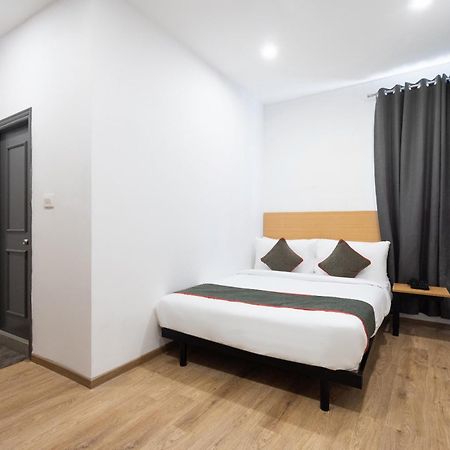 Townhouse Hotel Mannat International Kalkutta Exterior foto